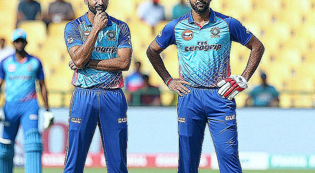 अभिषेक शर्मा की 38 गेंदों में 113, भारत ने 13.2 ओवर में 199 का पीछा कर बनाई 3-0 की बढ़त; टूटे कई रिकॉर्ड अभिषेक शर्मा की 38 गेंदों में 113, भारत ने 13.2 ओवर में 199 का पीछा कर बनाई 3-0 की बढ़त; टूटे कई रिकॉर्ड